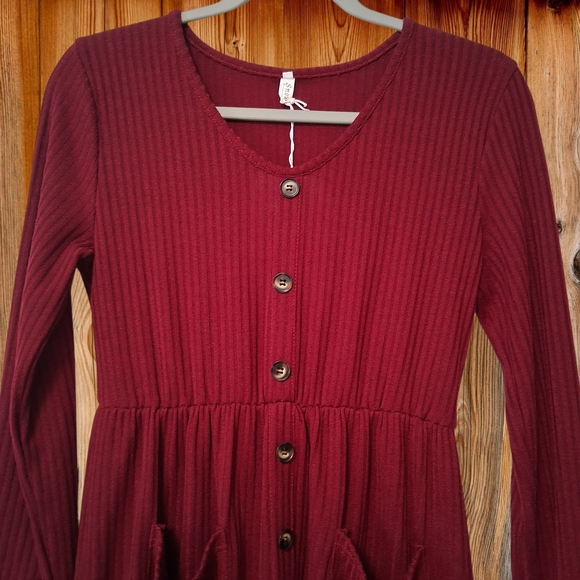 Snowyinglan Elegant Burgundy Button-Down Dress Size M - Picture 5 of 11